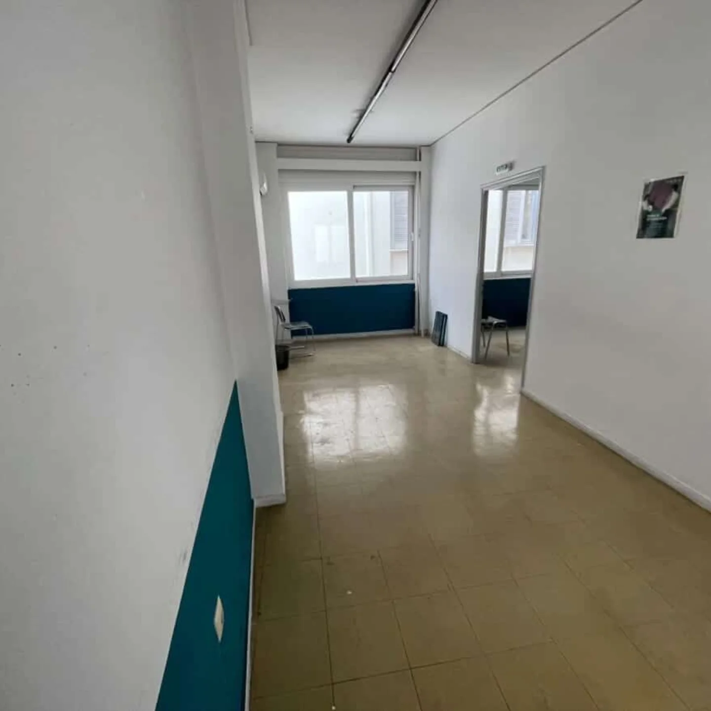 Ανακαινισμένοι επαγγελματικοί χώροι 224 τ.μ. στη Ρήγα Φεραίου